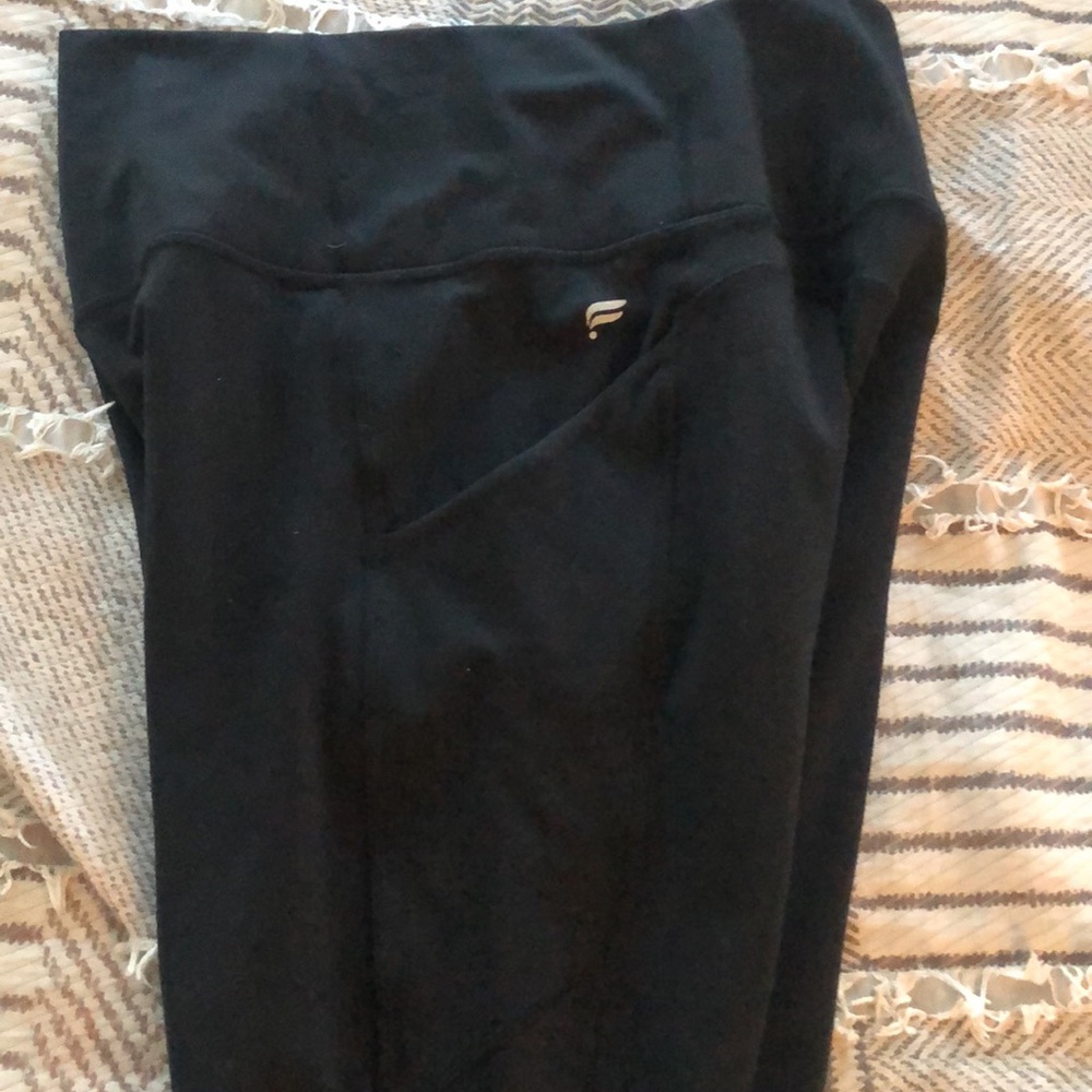 Fabletics Oasis Black With Pockets - image 3
